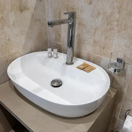 Affittacamere Termini Comfort 4*